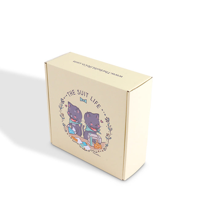 Printed cat food mailer box with side cat artwork and top flap